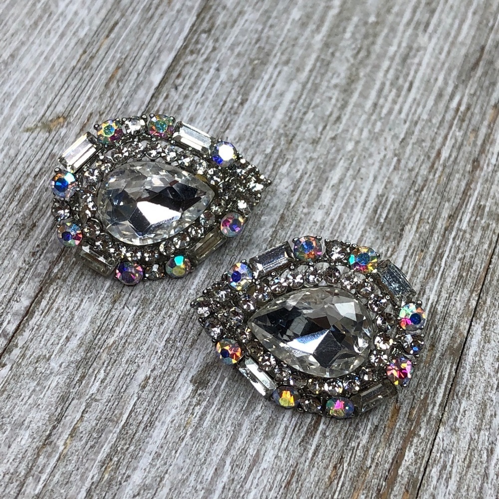 Vintage Aurora Borealis Teardrop Fancy Clip-on